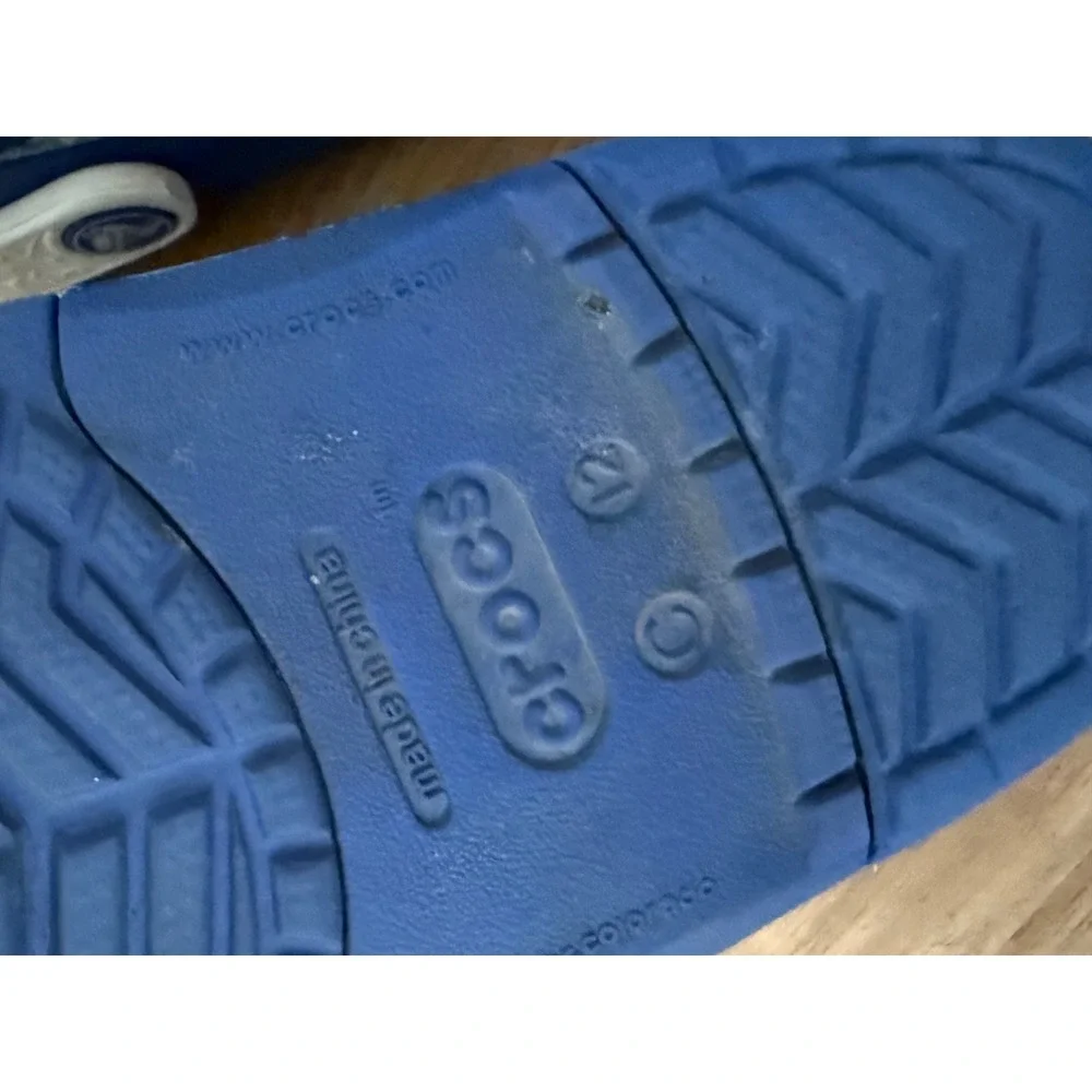 Crocs Kids Frozen Elsa Blue Clogs Snowflake Print Shoes Size 12